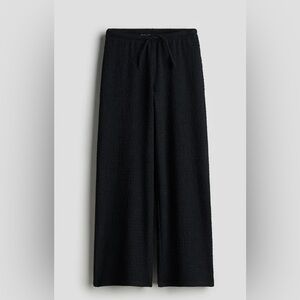 H&M Crinkled Black Women's Pants Size M